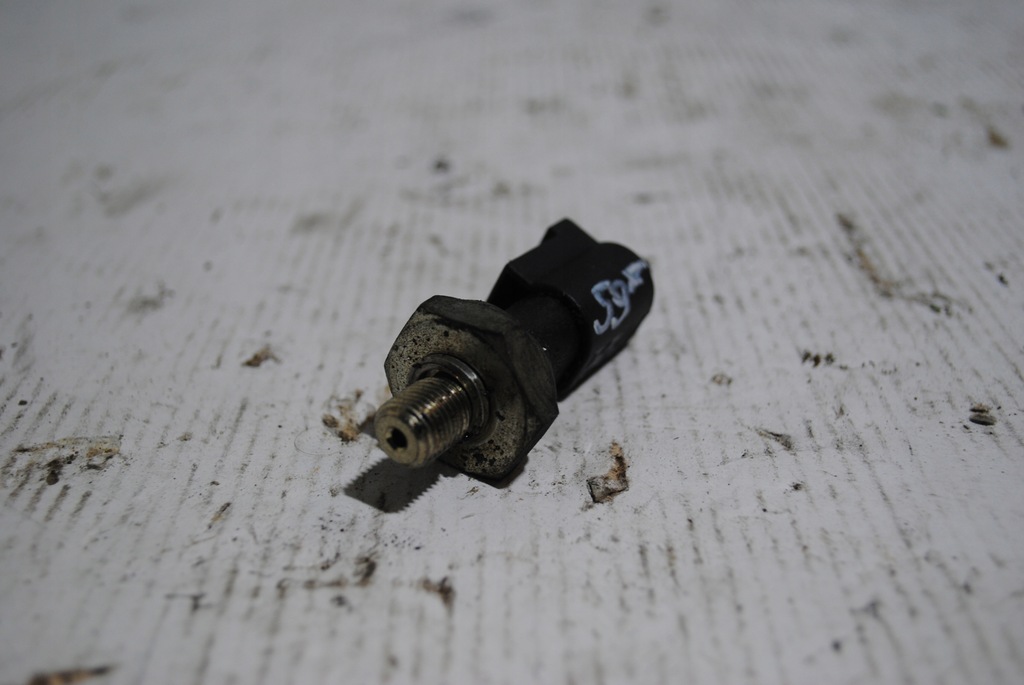 ÖLDRUCKSENSOR A3 8P 1.6 FSI 1J0973701 Product image