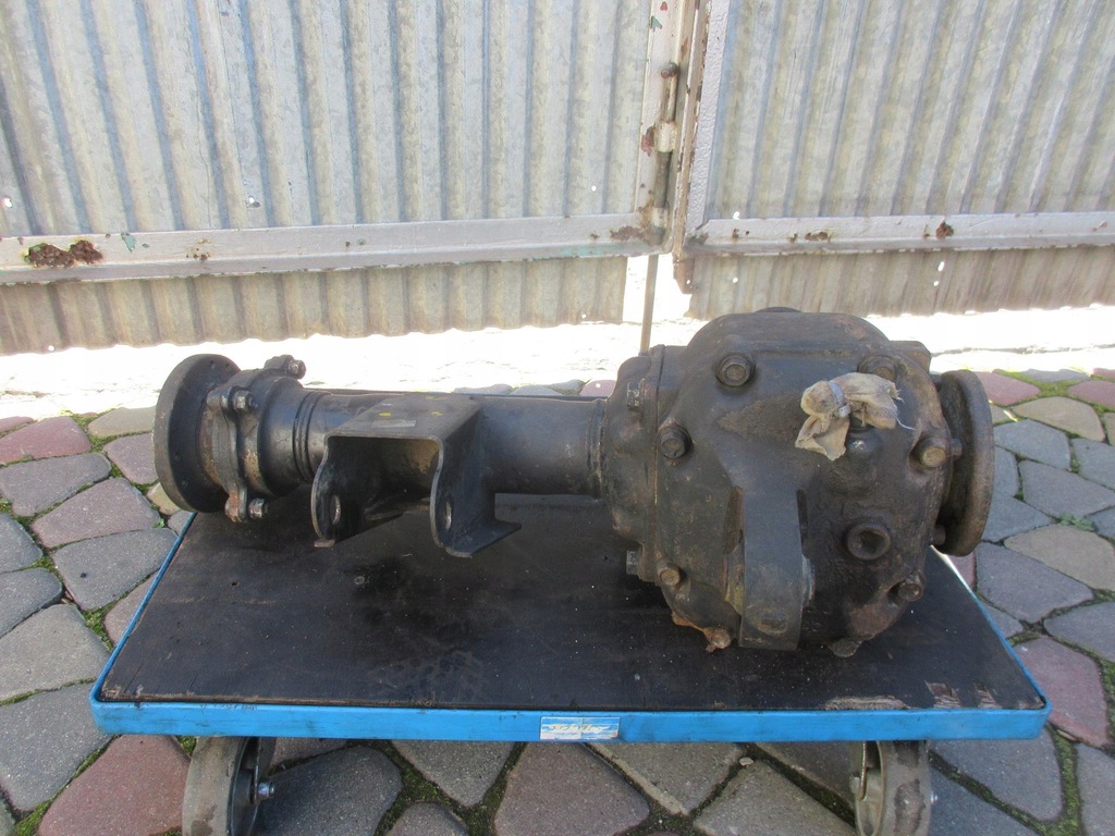 NISSAN TERRANO I 86-96 3D 2.4i Z24i ACHSE VORDERDIFFERENTIAL Product image