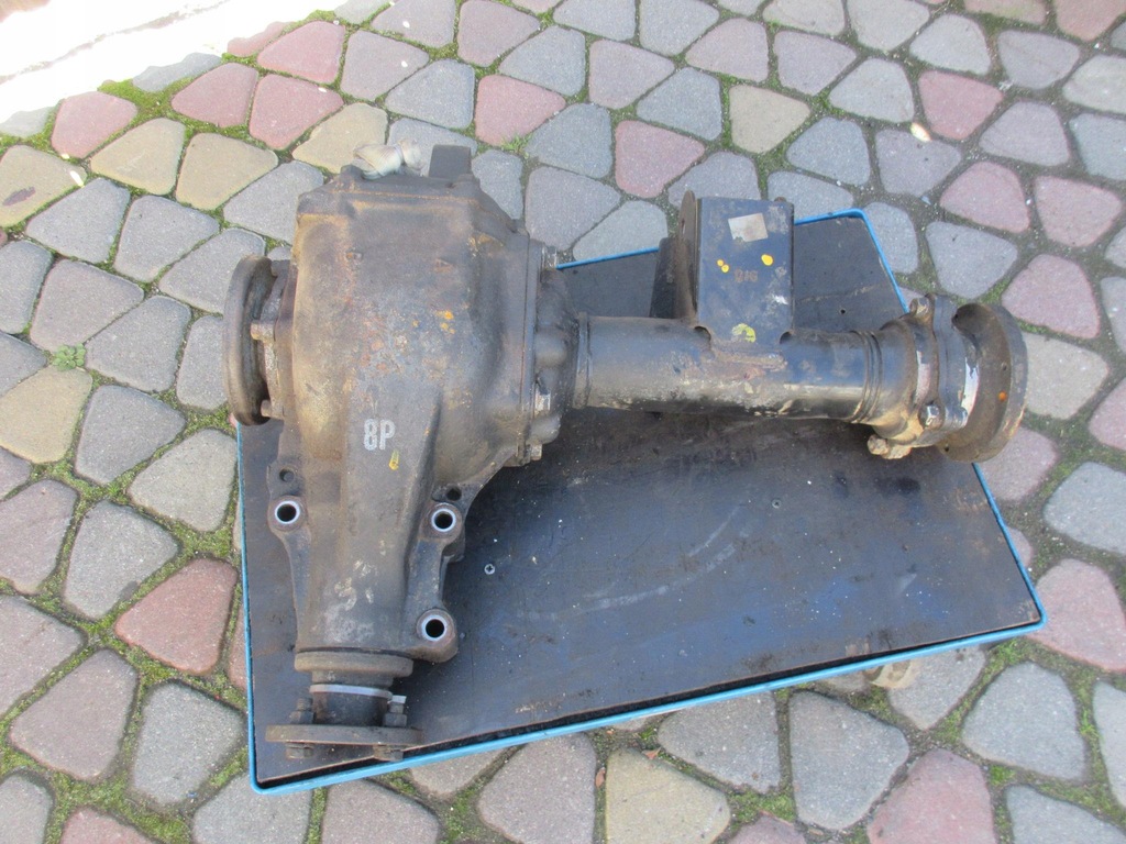 NISSAN TERRANO I 86-96 3D 2.4i Z24i ACHSE VORDERDIFFERENTIAL Product image
