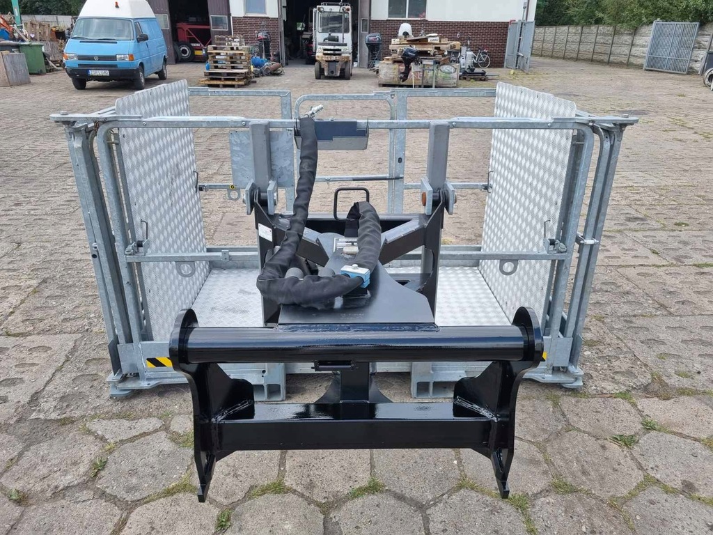 MANITOU 2150 MRT * KIPPBARER ARBEITSKORB Typ PSE 440/365 DD * Import Product image