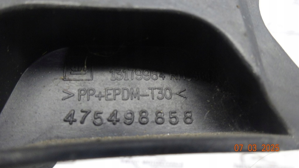 Opel Corsa D Lift 12R Stoßstange nach rechts vorne 13179964 Product image
