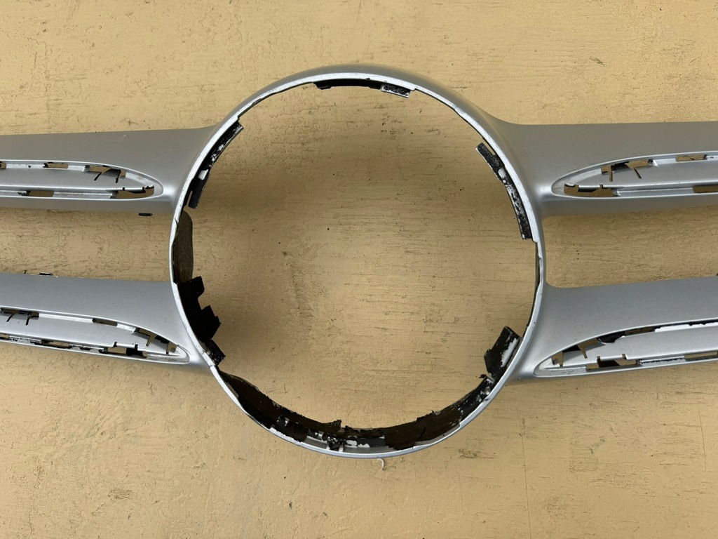 Mercedes B Klasse W246 II 11-18R Grill Stoßfänger Dummy A2468880173 Product image