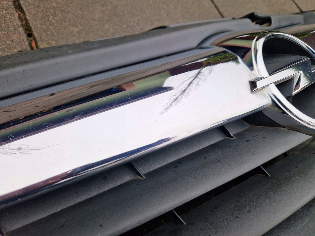 Opel Corsa D Vor dem Aufheben der vorderen Stoßfänger Dummy Chrom 13179940 06-2011 Product image