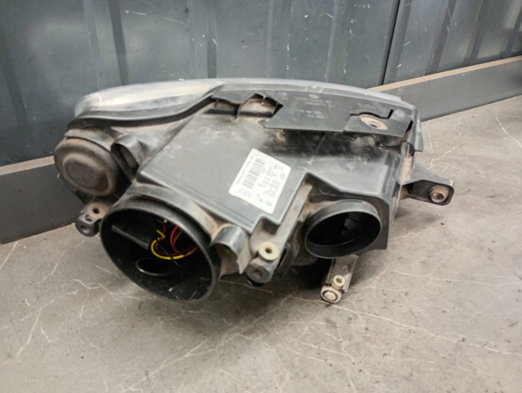 3C0941005Q Linkes Scheinwerfer VW Passat B6 Hella Product image