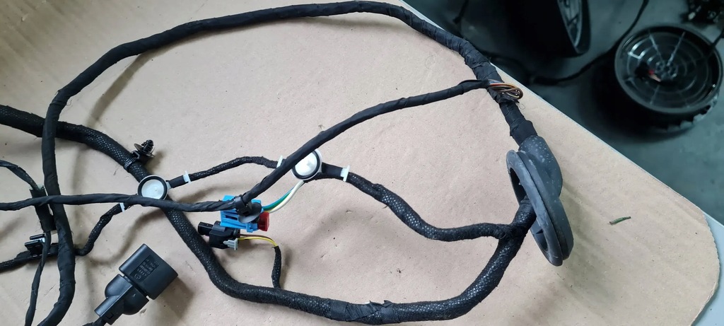 A5 8W COUPE ELEKTRISCHER TÜRKABELSATZ 8W6971030CB Product image
