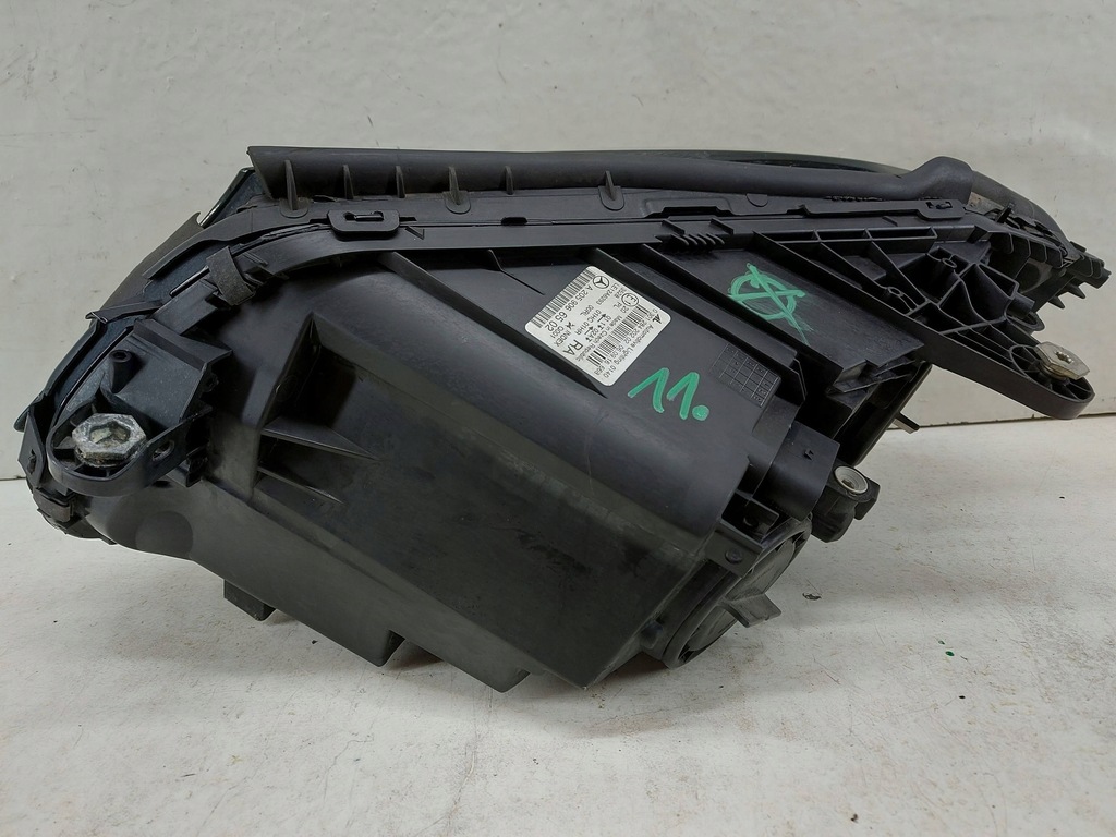 Mercedes-Benz C Klasse 205 H7 W205 H7 Frontlampe vordere Scheinwerfer Product image