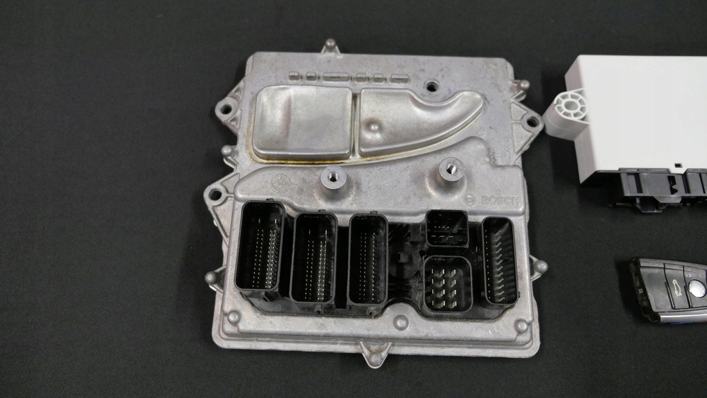 BMW X4 F26 Cas4 Computer Starter Set N55B30A Motor Controller Product image