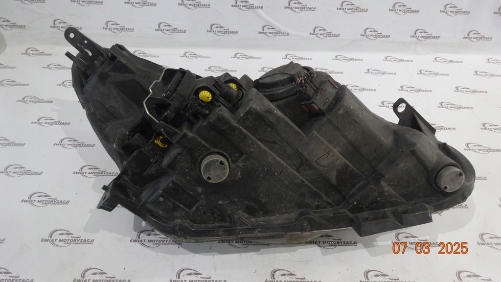 Opel Corsa D Lift 12R Links vordere Lampe 13392707 Englisch Product image