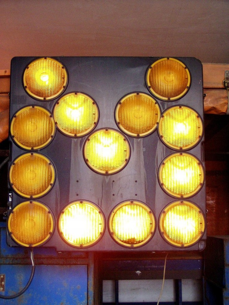 Warnleuchten, SIGNALE, STRAßENARBEITEN Product image