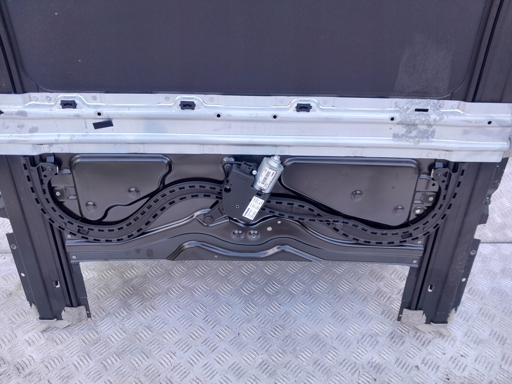 KOMPLETTE SONNENDACH-DACHSCHEIBENFÜHRUNGEN BMW F10 5 11-17 SEDAN 8060816 Product image
