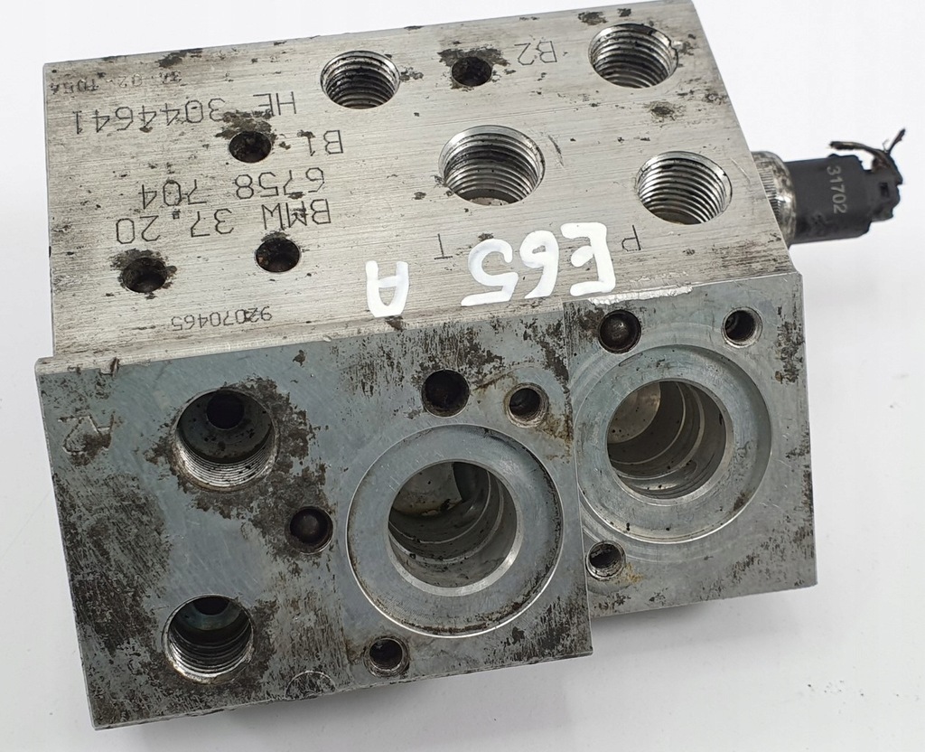 FAHRWERKPUMPEN-GRUNDPLATTE BMW 7 E65 6758704 Product image