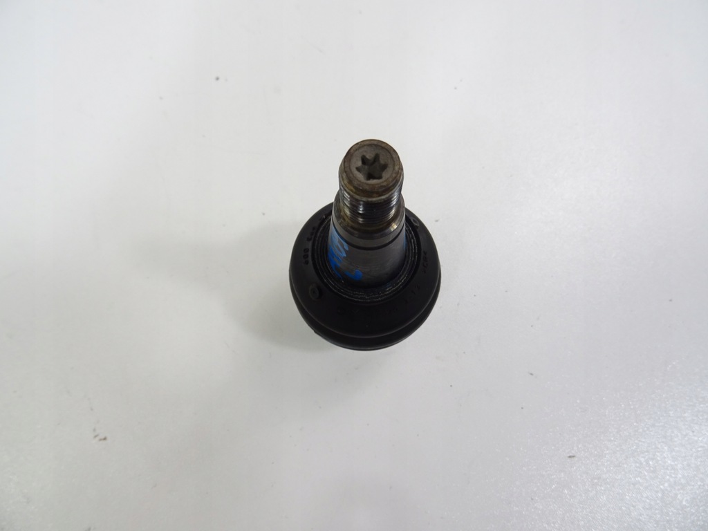 AUDI A4 B9 LINKER QUERLENKERSTIFT 8W0689A Product image