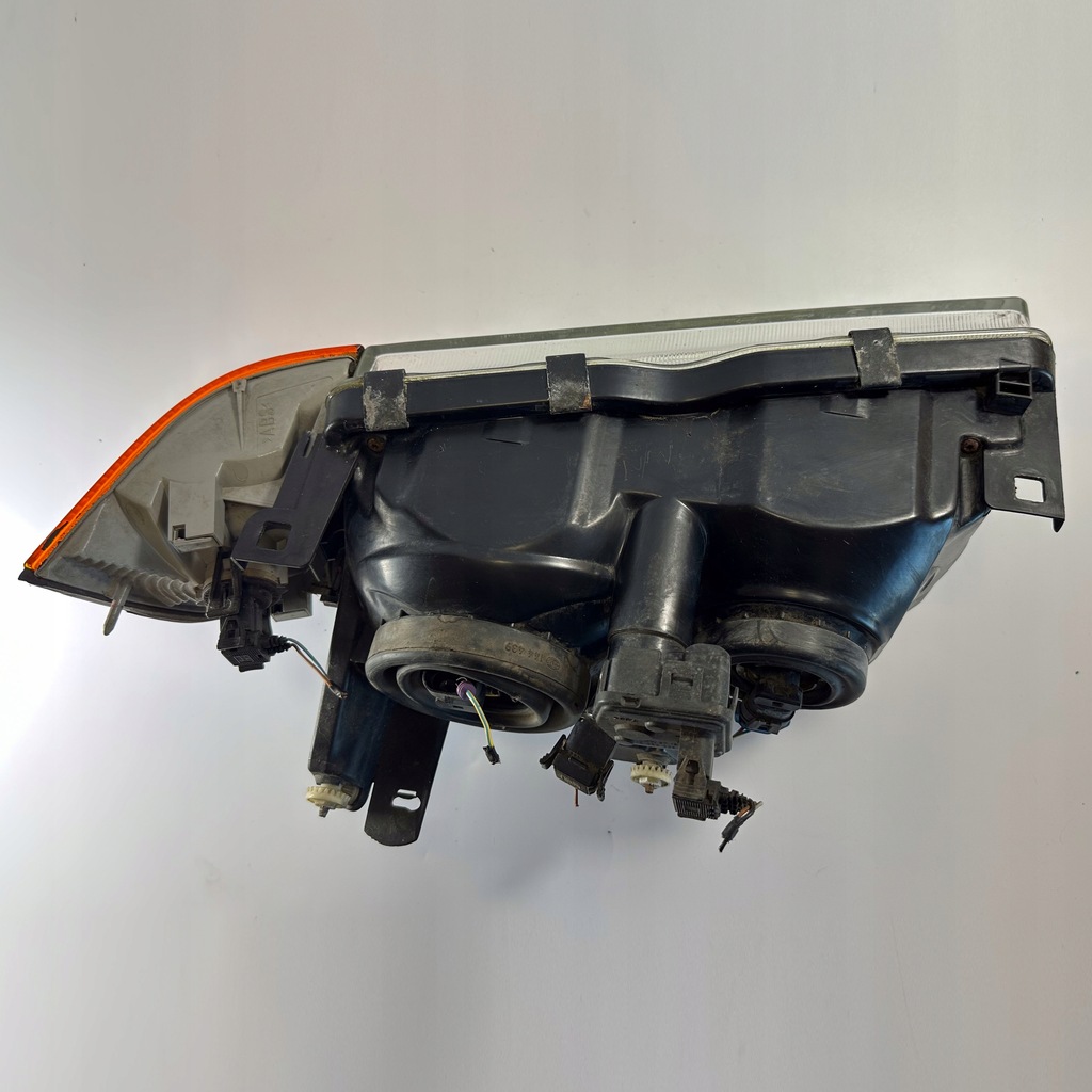 LAMPA PRZEDNIA PRAWA + Kierunkowskaz BMW E36 14520600, 1387044 Product image