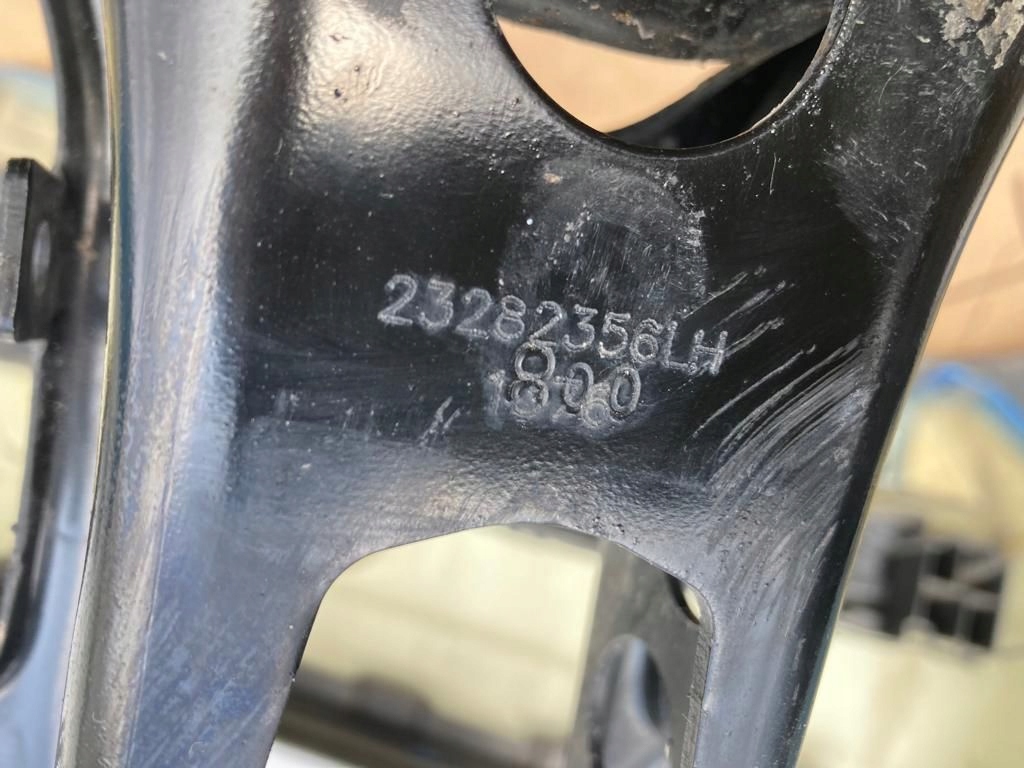 CHEVROLET CAMARO 16+ QUERARM HINTEN UNTEN LINKS RECHTS Product image