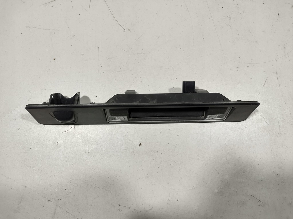 VOLVO V60 2.0 D4 18R- MIKROSTYK ​​​​GRIFF STAMMDECKELMISCHUNG 32149879 Product image