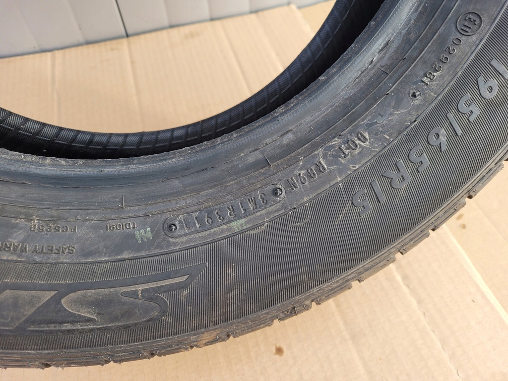 195/65 R15 91H DUNLOP SP SPORT 01 NEU Product image