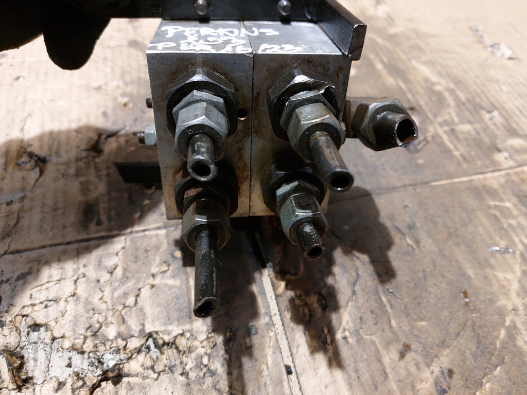 HYDRAULISCHER VERTEILER, 2-TEILIGER GABELSTAPLER Product image