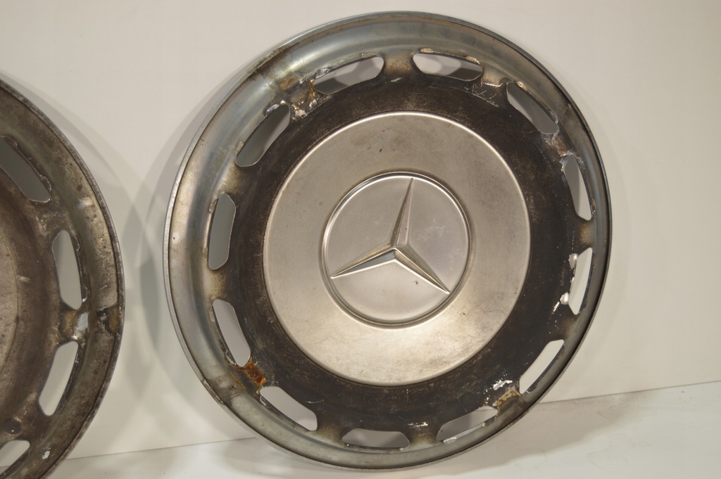 MERCEDES RADKAPPEN W123 W115 W116 W108 SET ORIGINAL METALL Product image