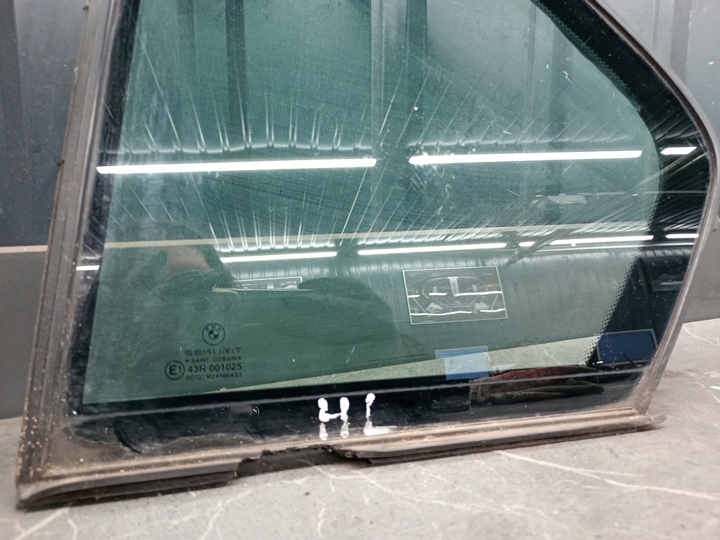 Türfensterdreieck nach hinten BMW E38 94-01R Product image
