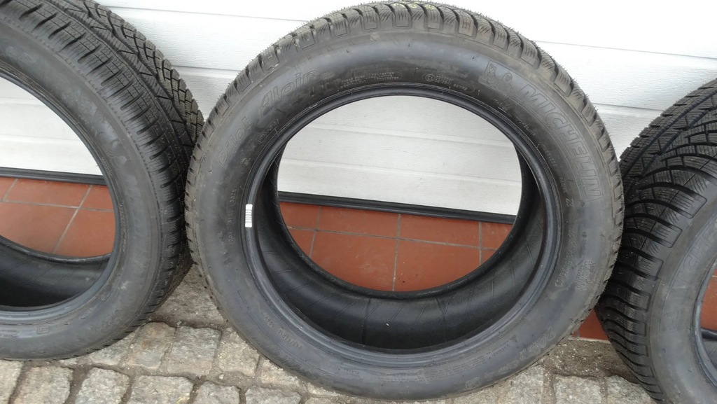 Michelin Pilot Alpin PA4 Winterreifen 245/50/18 104V Product image