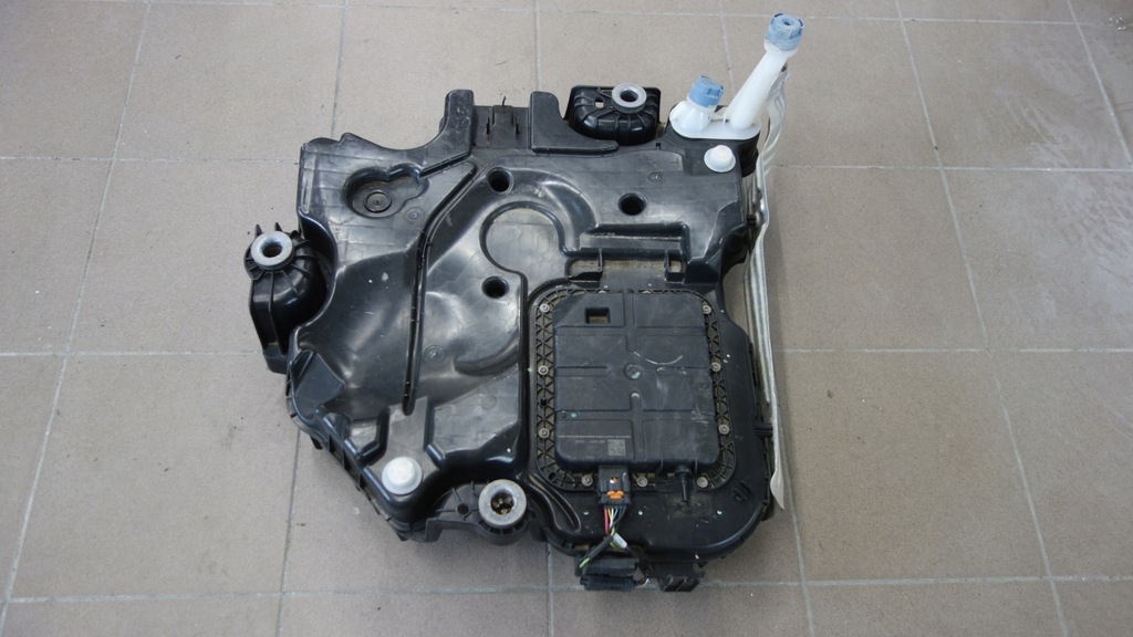 PEUGEOT 3008 LIFT C4 II ADBLUE AD BLAUER TANK Product image