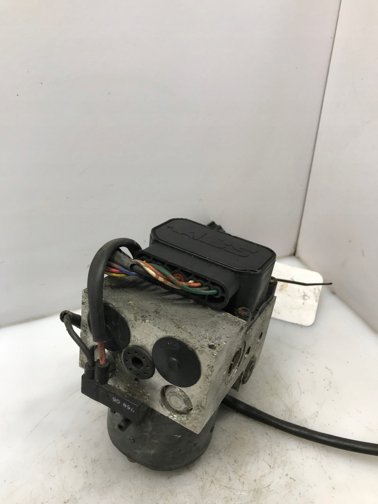 ABS-PUMPENSTEUERUNG 47600-2F000 0265214411 Product image