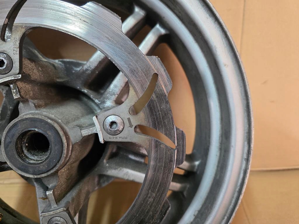 Suzuki Burgman An 650 02-12 in der Nähe des hinteren Randes Product image