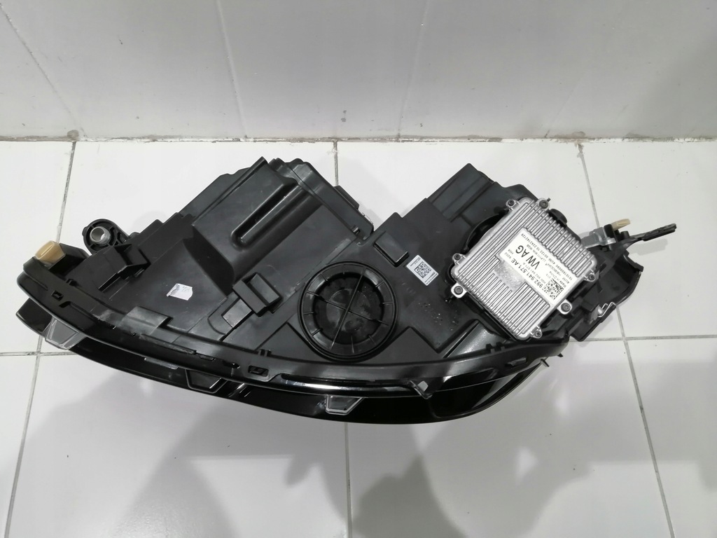 VORDERE RECHTE LAMPE VW GOLF VIII 8 5H1 Product image