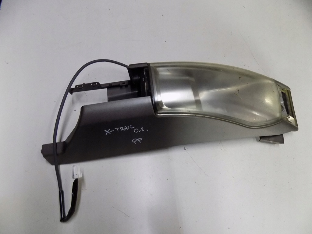 X-TRAIL T30 Lampe Halogen-Dachleuchte, rechts Product image