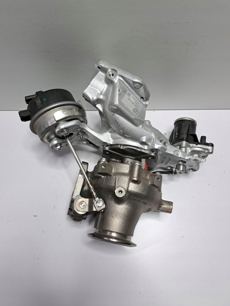 BMW G01 G20 G30 Turboladerturbine 8587540 Product image