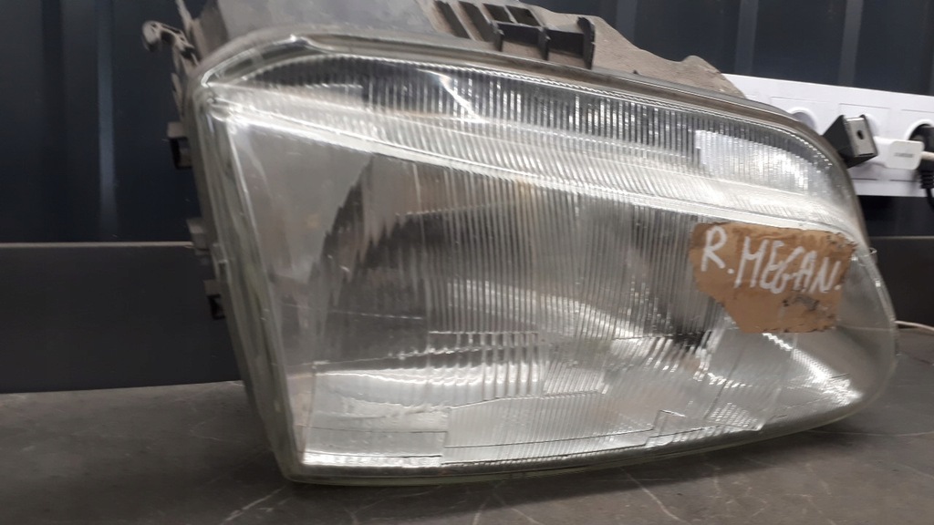 rechter Frontscheinwerfer Megane I Valeo Product image