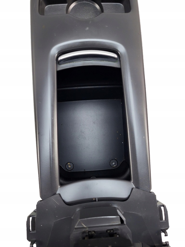 PEUGEOT 5008 I CENTRAL TUNNEL STORAGE HANDTASTE 9670593077 Product image