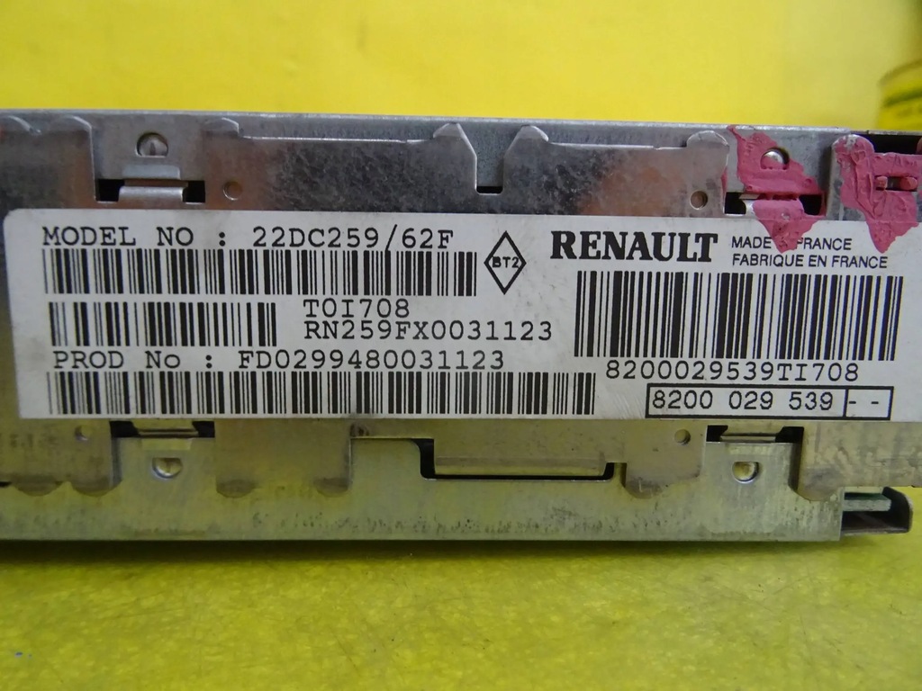 RADIO RENAULT CLIO II + CODE 8200029539 NR182 Product image