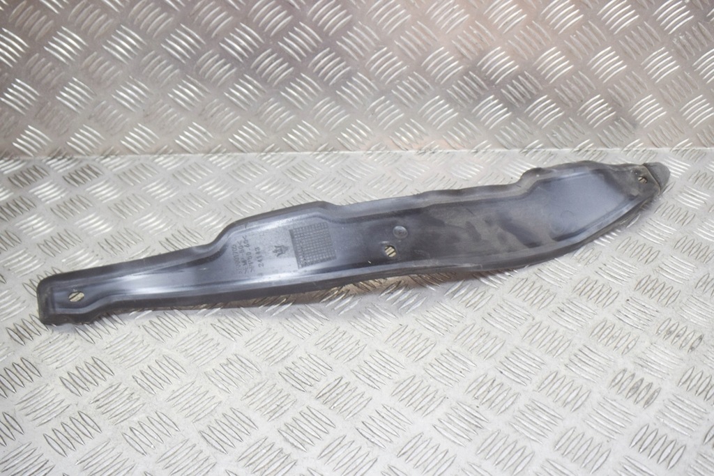 Maserati Quattroporte M156 vorne linker Kunststoffkotflügel 670001705 2014 Product image