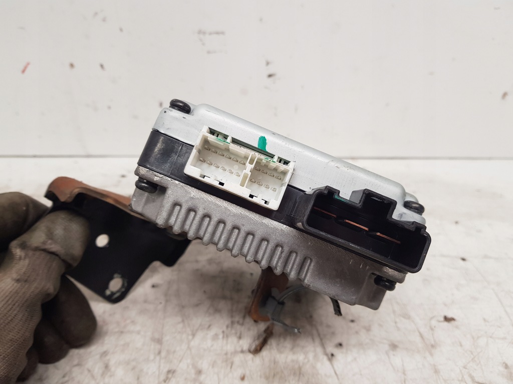 HYUNDAI I40 POWER CONTROLLER MODUL 3Z563-99500 2011- Product image