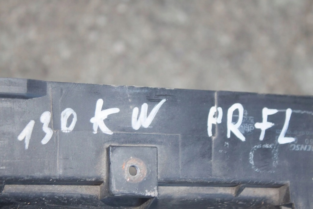 Toyota avensis T250 2003 Fangehäuse Product image