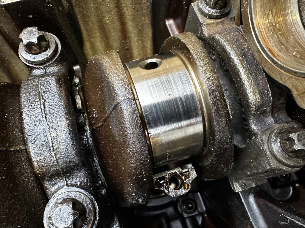 MOTORBLOCK UNTERE WELLENKOLBEN MERCEDES 1.8 CGI 271 820 Product image