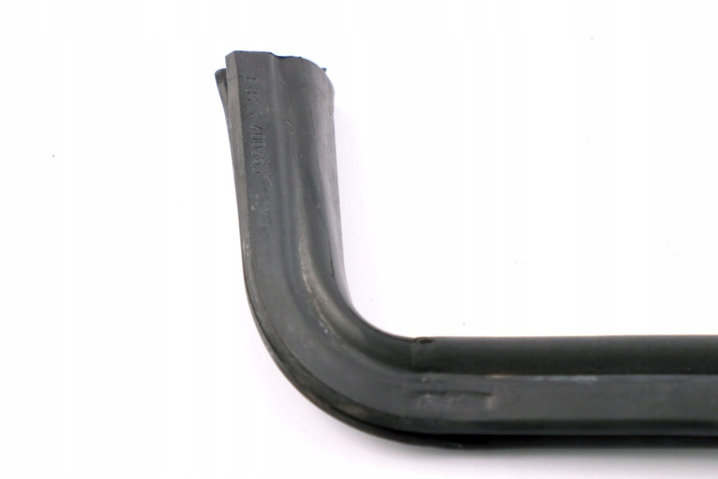 BMW X3 E83 Motorhaube Haubendichtung links Product image