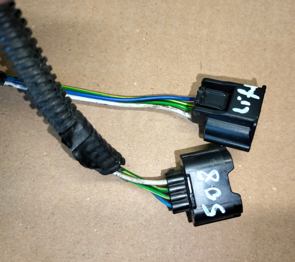 PEUGEOT 508 LIFT FRONT-LED-LAMPENSTECKER 4 PIN Product image