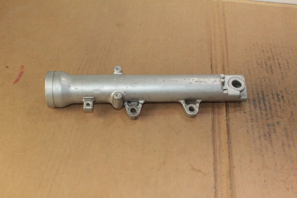 Yamaha FZ600 02–03 linkes Schienbein Product image