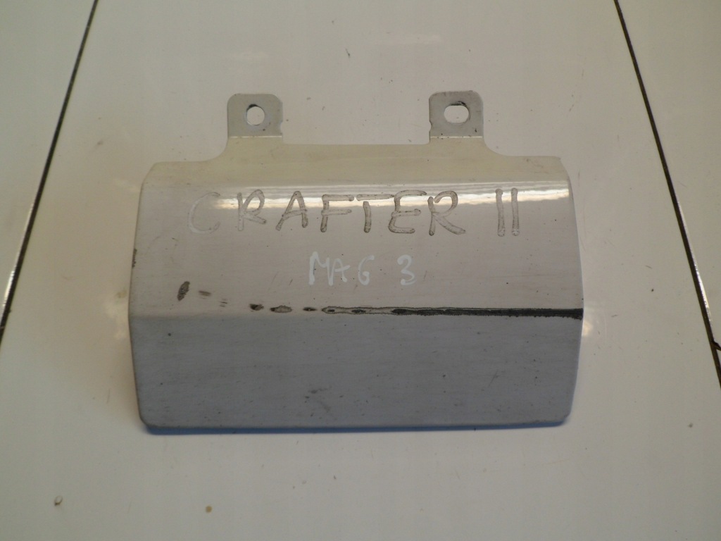 VW CRAFTER II MAN TGE KRAFTSTOFFEINFÜLLKLAPPE 7C0853351 Product image
