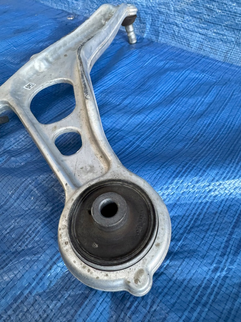 Links Swingarm Renault Austral 1.2 E-Tech Product image