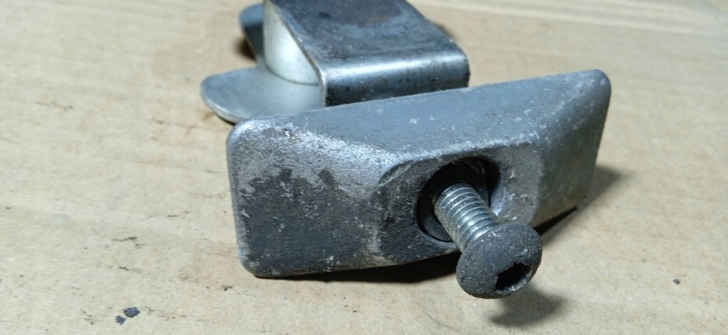 Suzuki GSF 600 1200 Bandit Spanner Kettenspannung Hinterrad Product image