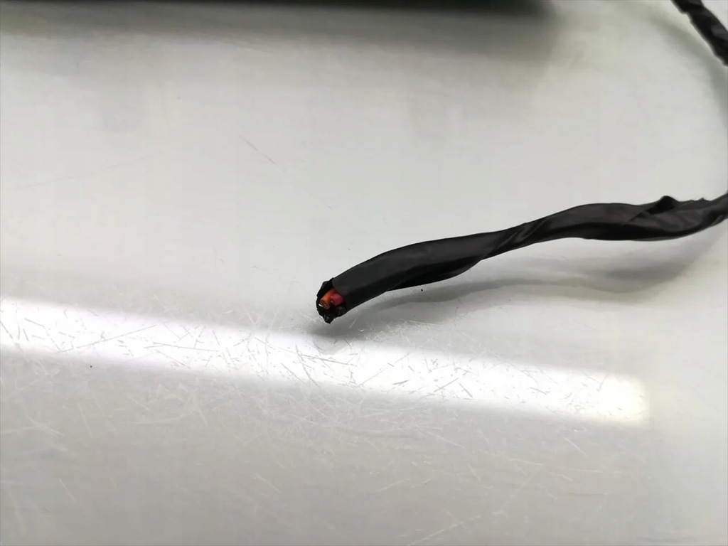 Mercedes-Benz E-Klasse GPS Antenna 2012 Estate 4/5DR 0C21922 4901-2201-26 Product image