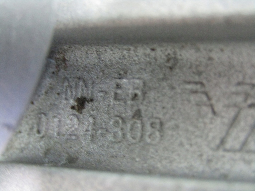 X-TRAIL IV T33 1,5 24R MOTOR HANDKISSENHALTERUNG RECHTS 20230925A Product image