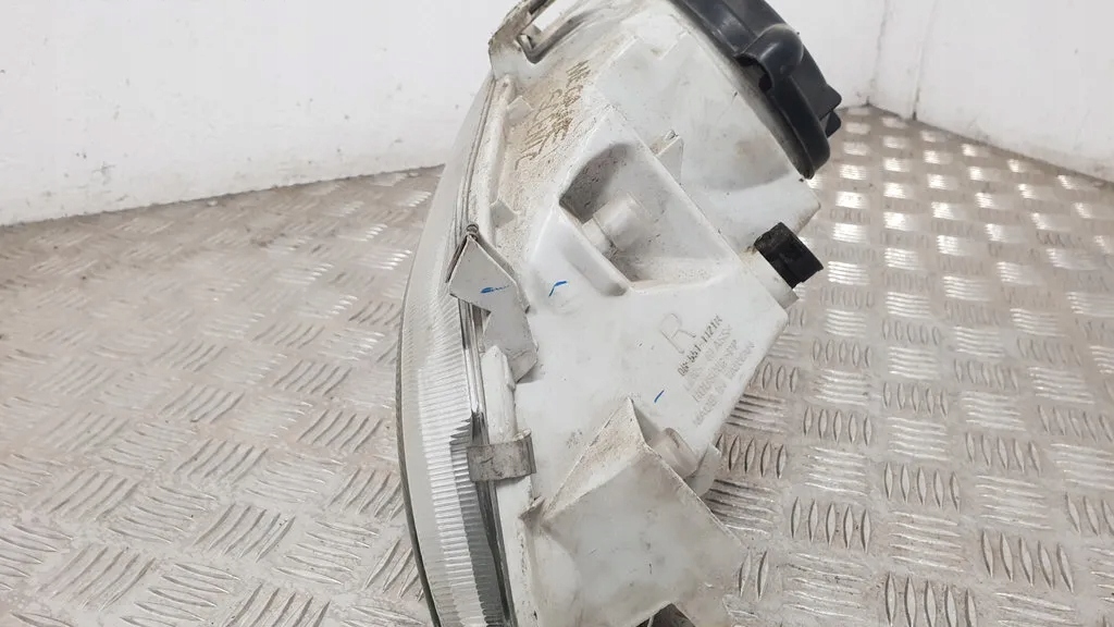 085511121R RENAULT Rechte vordere Lampe Product image