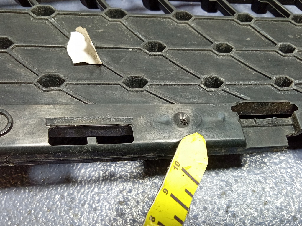 MERCEDES CLS W218 LIFT FRAUD GRILL A2188850700 996 Product image