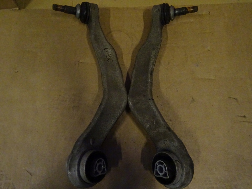 BMW 5 G30 RECHTER QUERLENKER Product image