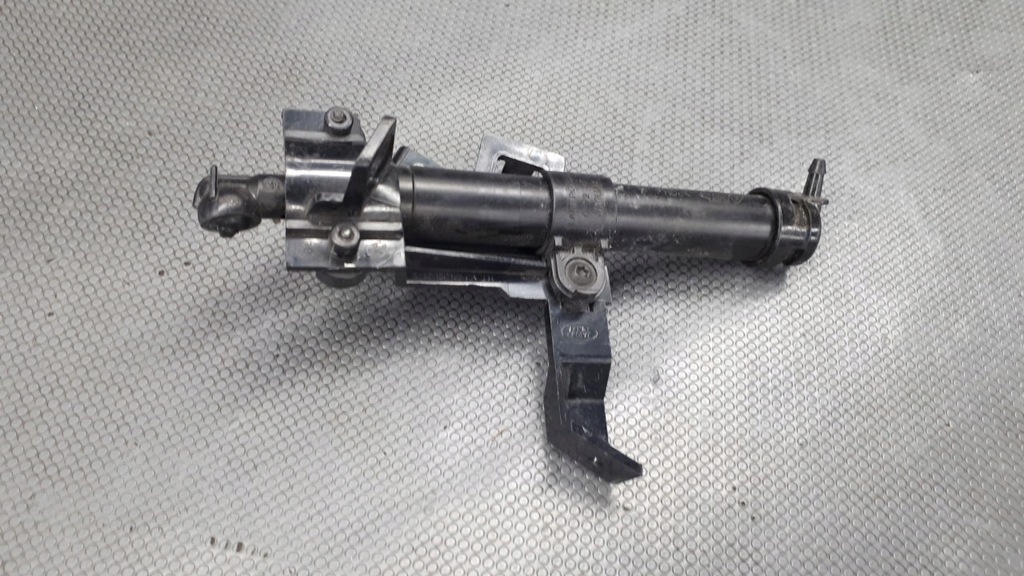 BJ32-13C153-CA linke Scheibenwaschanlage Range Rover Evoqu Product image