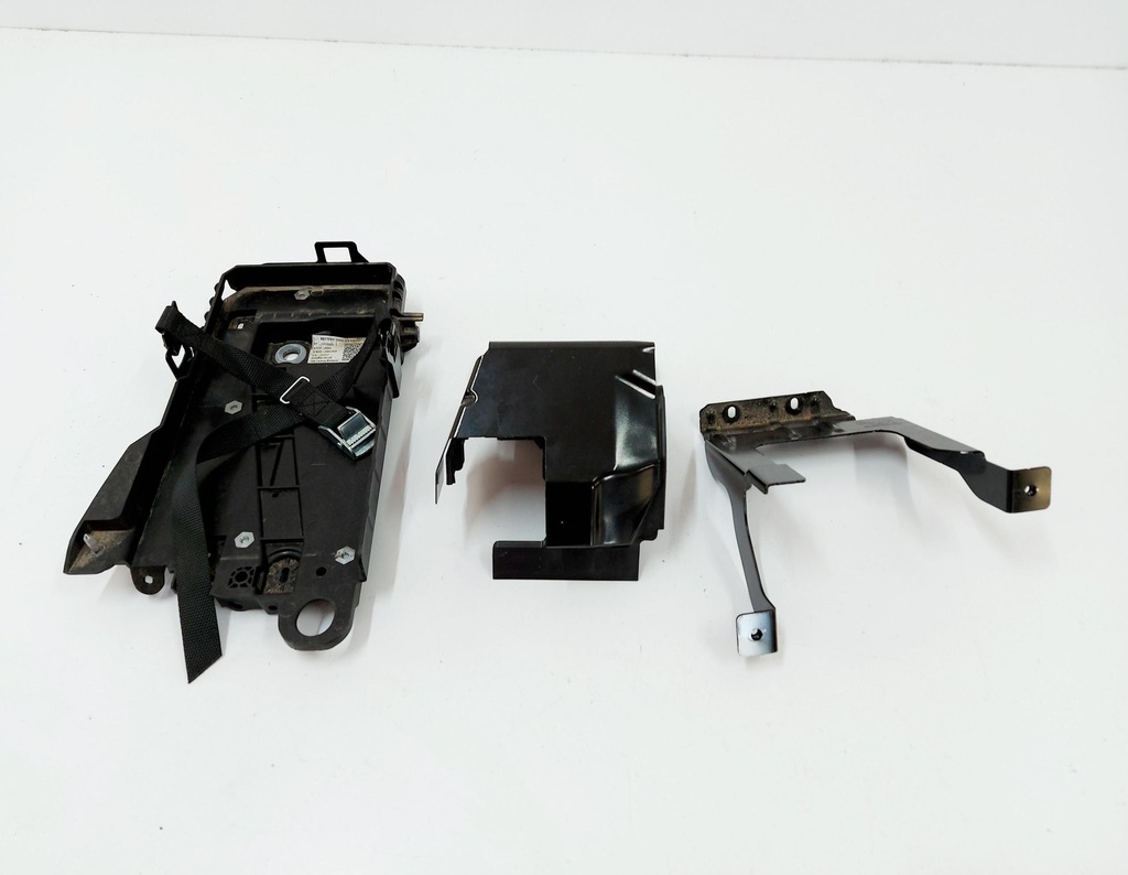 VOLVO XC40 22 Jahre Batteriegehäusesockel 32314831 Product image